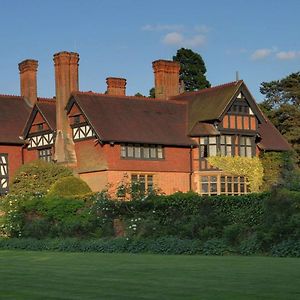Best Western Plus Grim'S Dyke Hotel